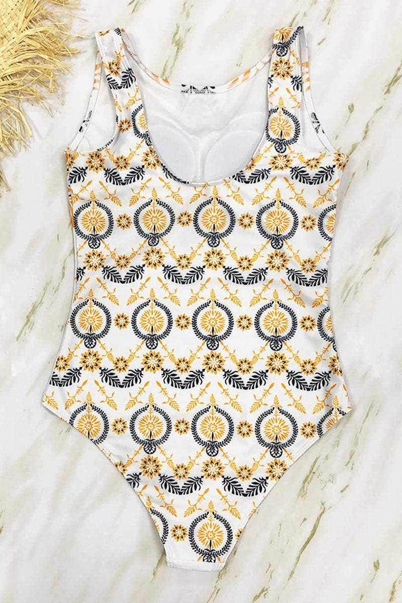 Bañador de una pieza con estampado boho y cuello alto