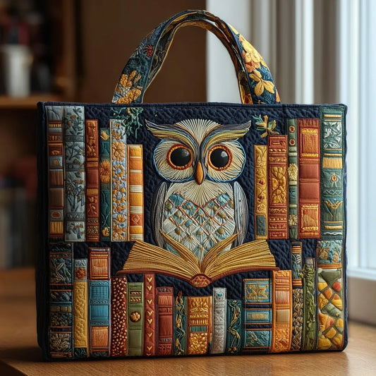 Bolso artesanal «Búho entre libros antiguos»