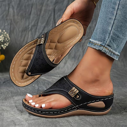 Sandalias con cuña: comodidad y sujeción