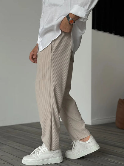 Herren Relax Fit Plissee Hose – Eleganter und Bequemer Alltags- und Business-Look
