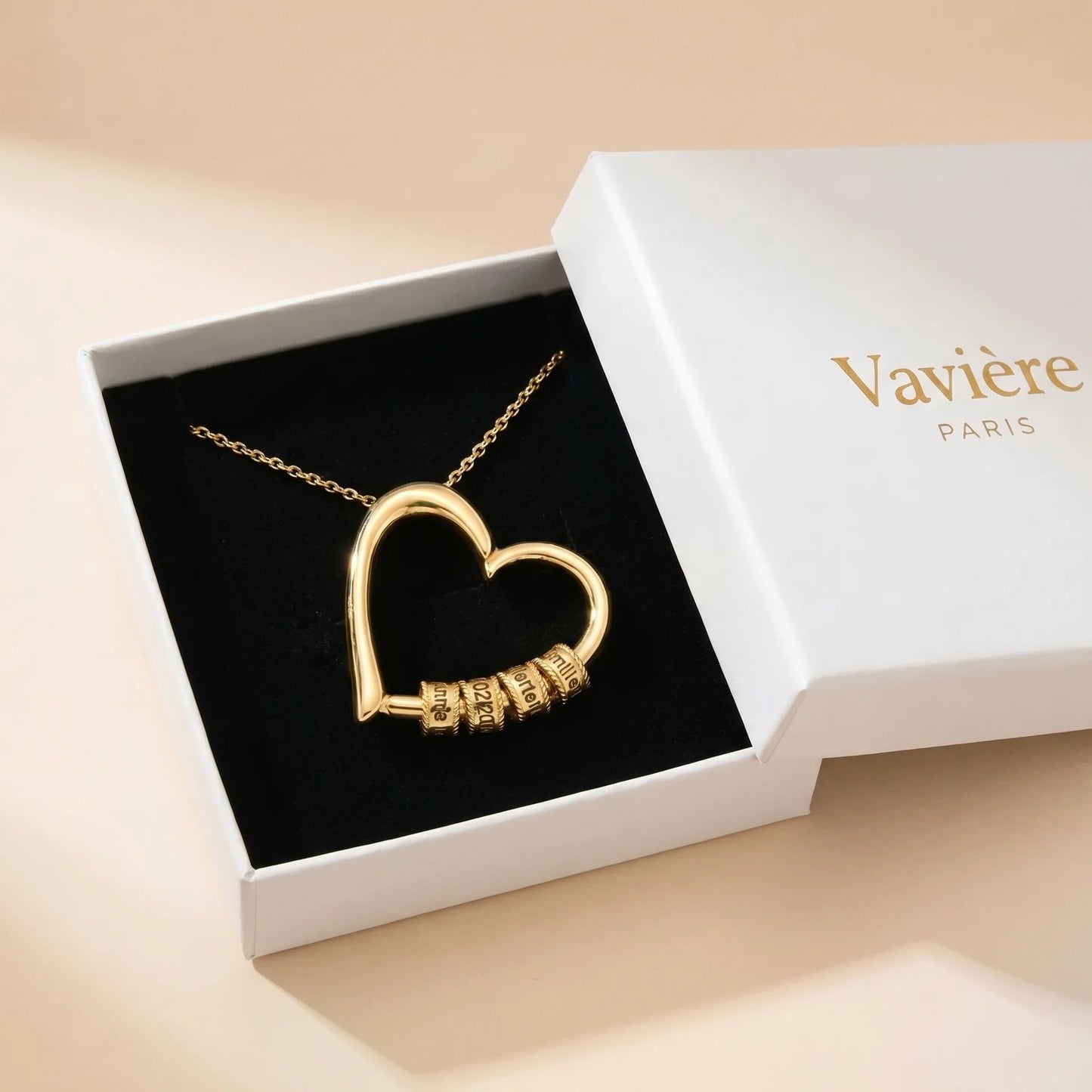 COLLIER EN FORME DE CŒUR AVEC PRÉNOMS