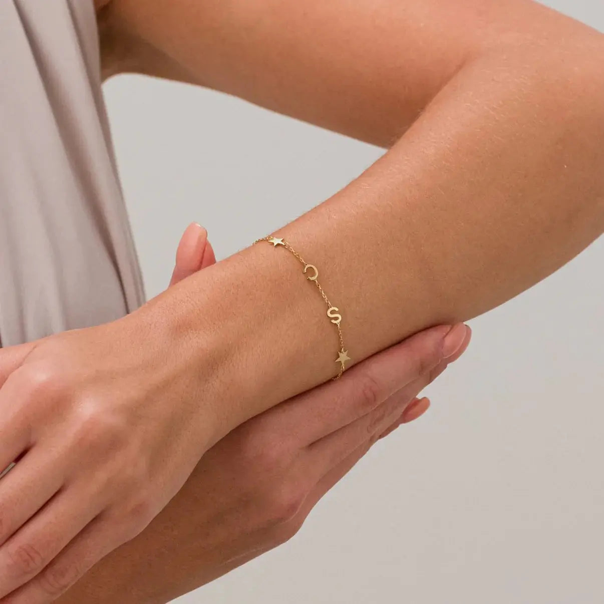 BRACELET PERSONNALISÉ AVEC INITIALES