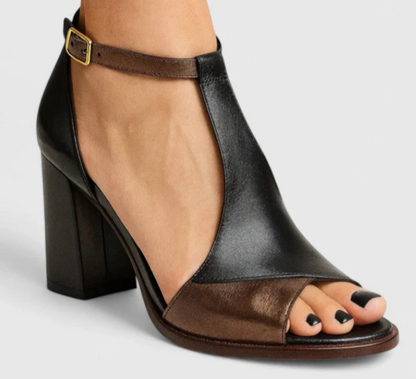 Zapatos de tacón modernos