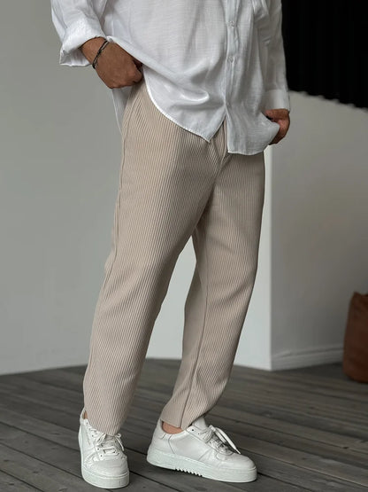 Herren Relax Fit Plissee Hose – Eleganter und Bequemer Alltags- und Business-Look
