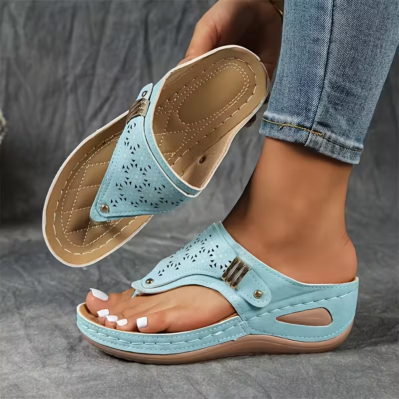 Sandalias con cuña: comodidad y sujeción
