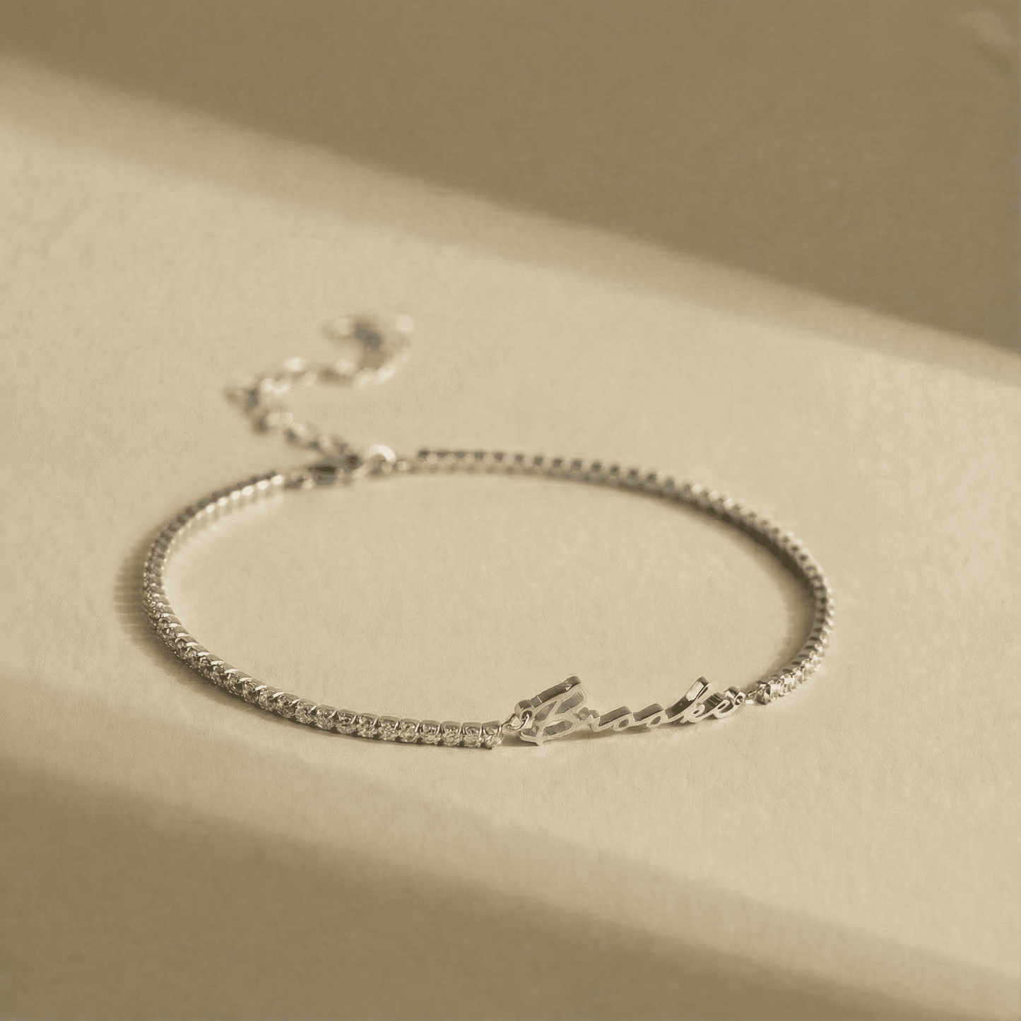 BRACELET PERSONNALISÉ AVEC PRÉNOM ET ZIRCONE